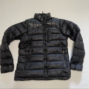 Paatgonia black womens puffer jacket